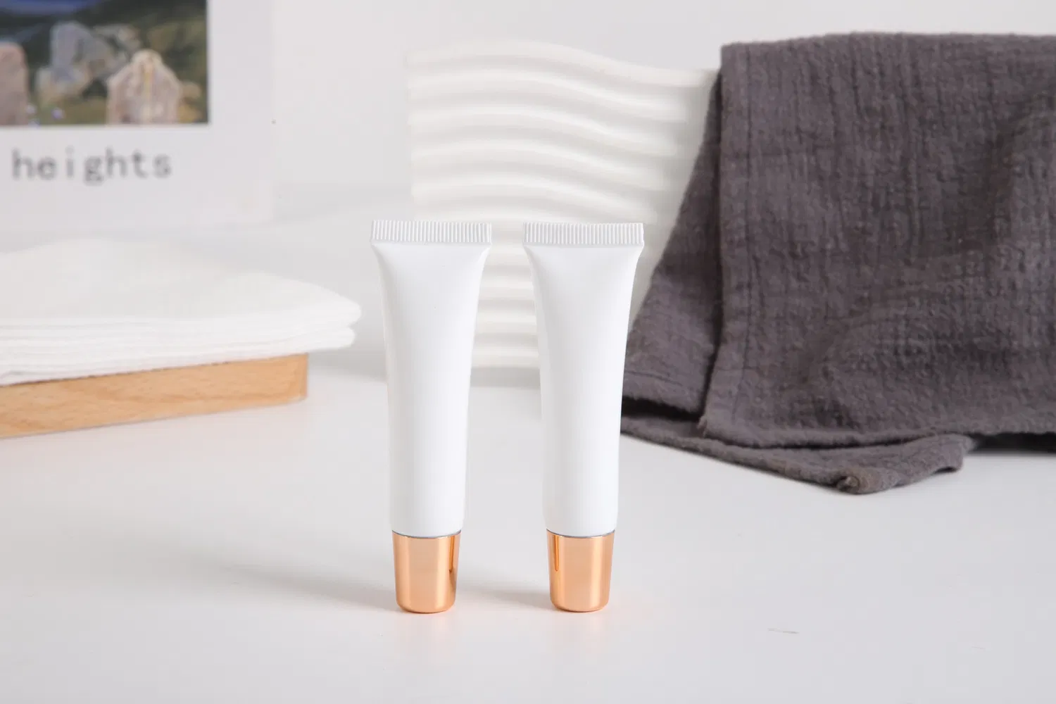 Baume à lèvres vide personnalisé, emballage cosmétique en plastique, Tube de brillant à lèvres à pression douce, 5ml 10ml 15ml 20ml